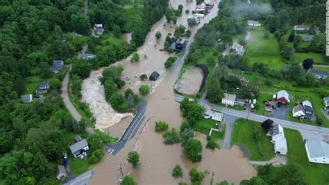 Biden aprueba declaración de emergencia en Vermont por inundaciones